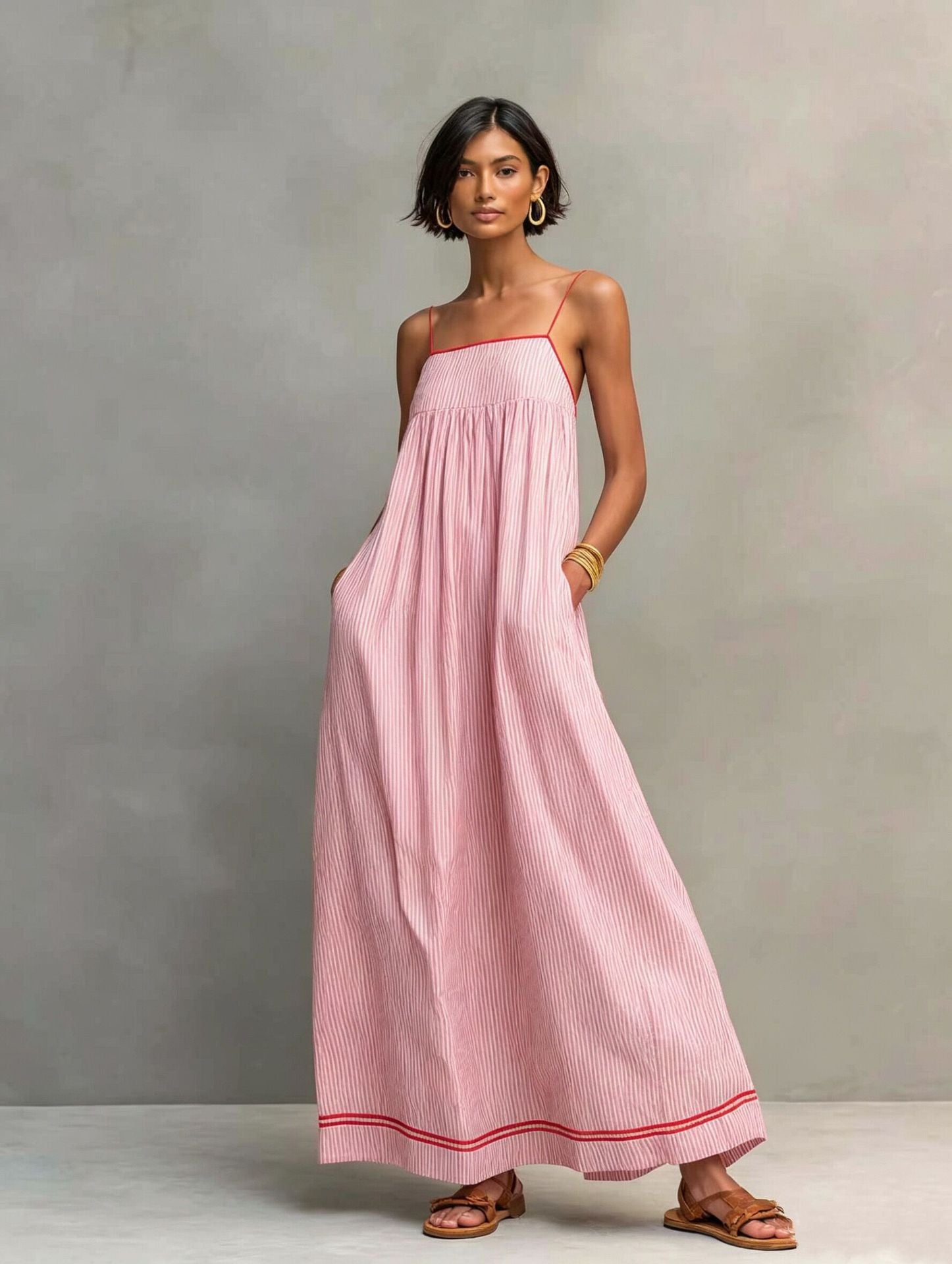 Elegante abito lungo senza maniche