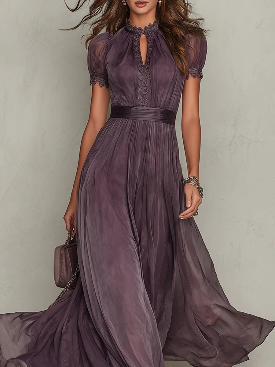 Abito Maxi in Mousseline con Scollatura a Chiave e Bordo in Pizzo Viola