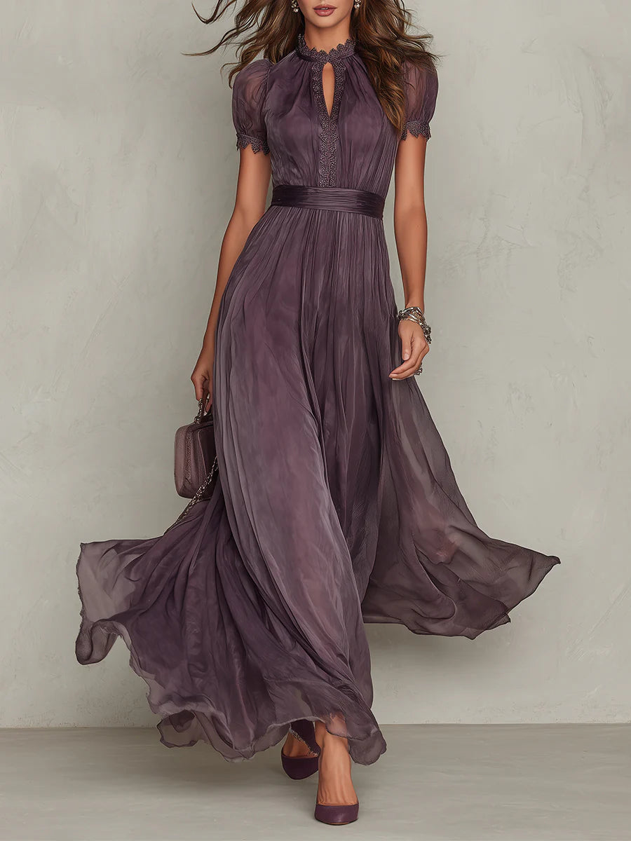 Abito Maxi in Mousseline con Scollatura a Chiave e Bordo in Pizzo Viola