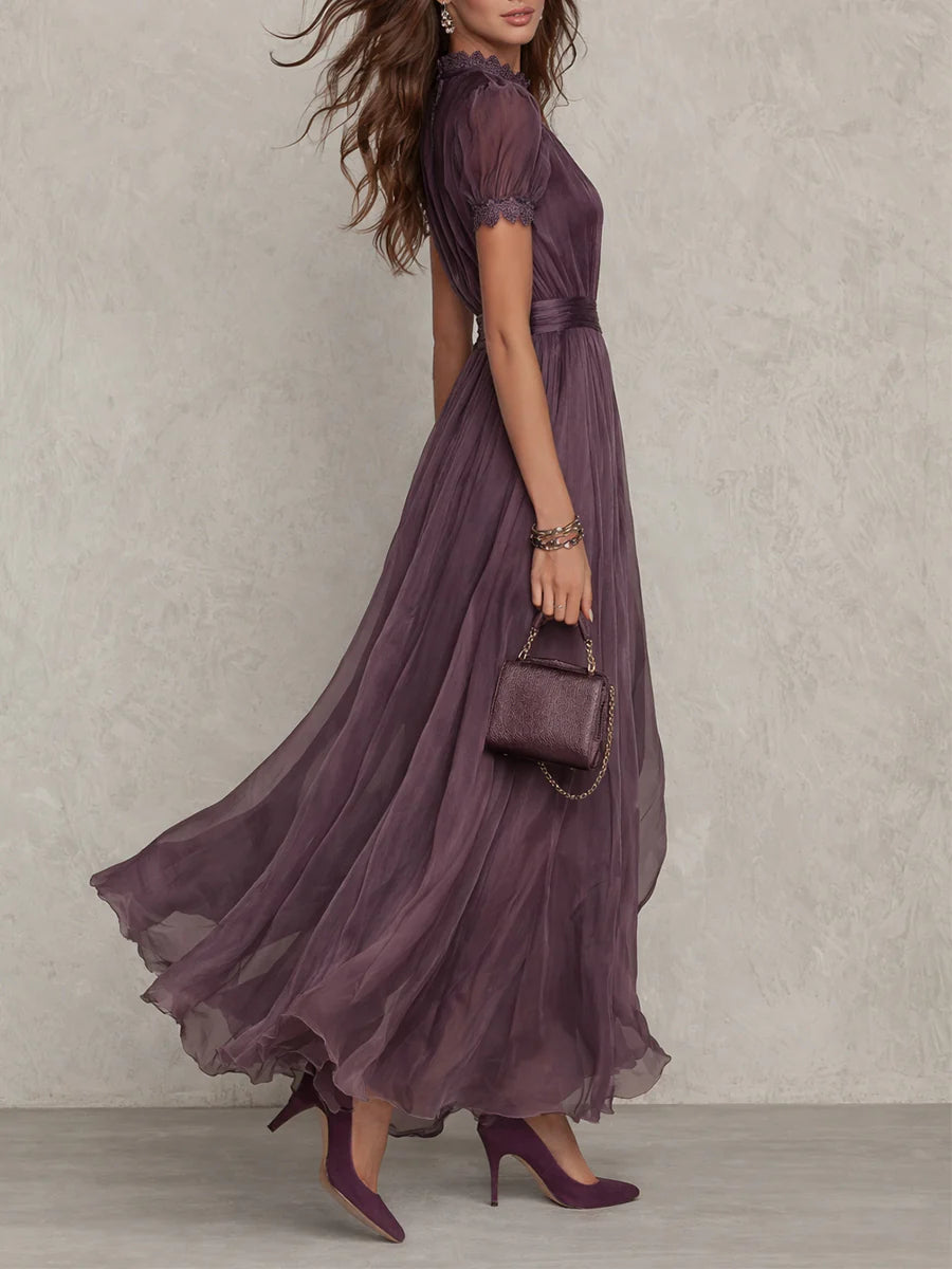 Abito Maxi in Mousseline con Scollatura a Chiave e Bordo in Pizzo Viola