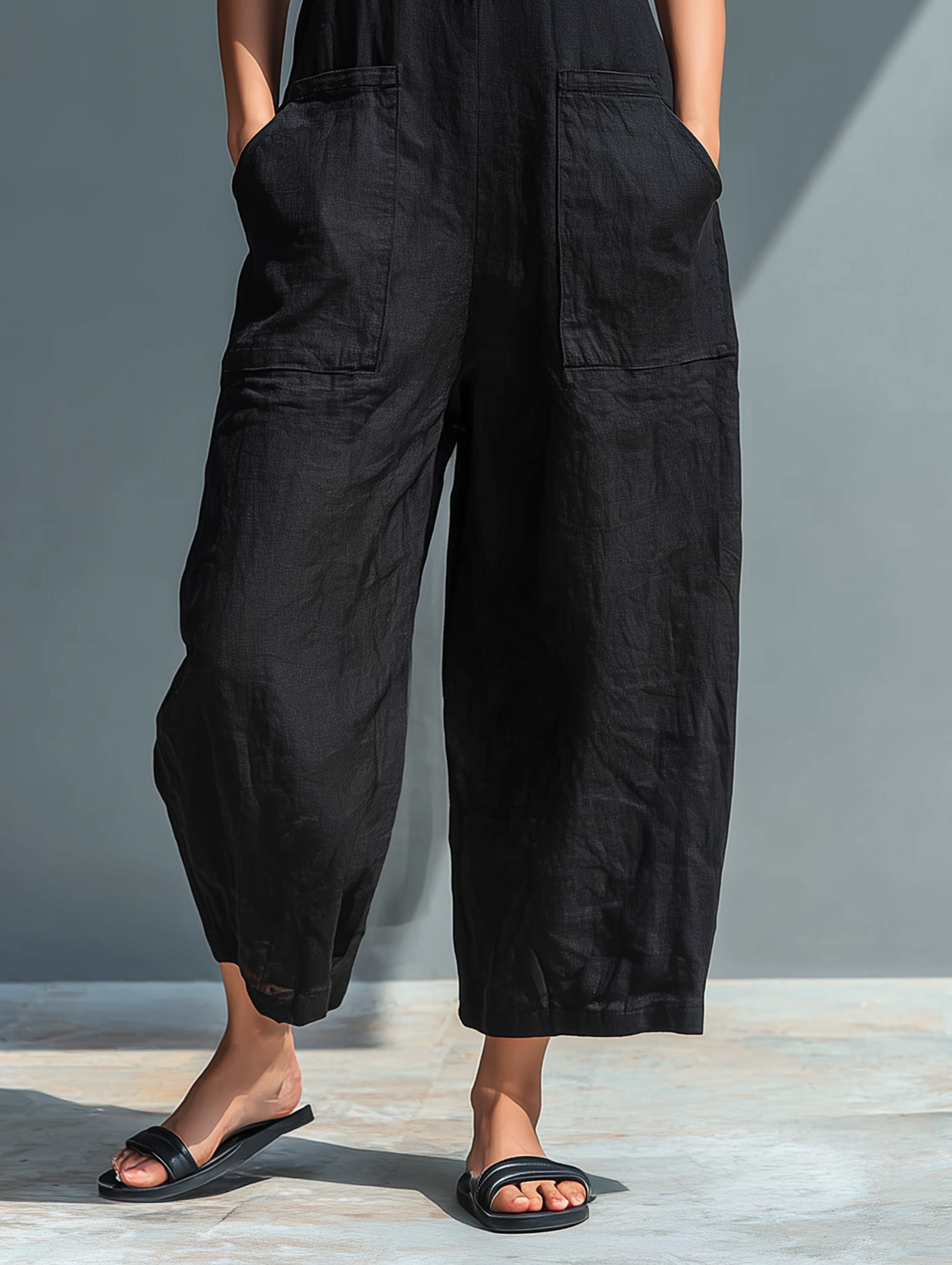 Vittoria | Tuta minimalista in lino nero